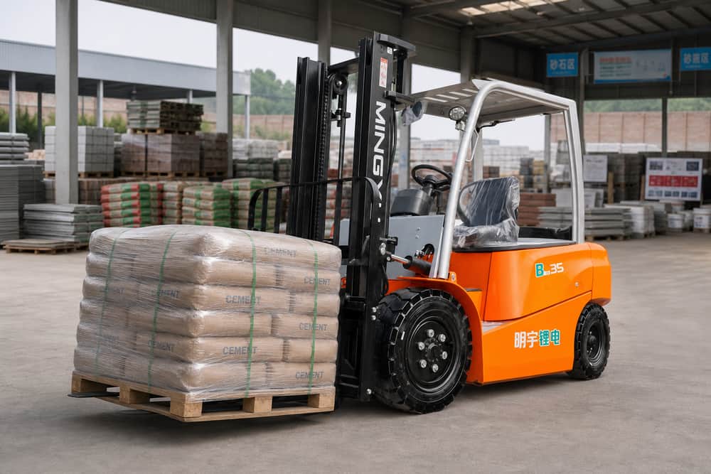 B35D lithium forklift working at a loading dock