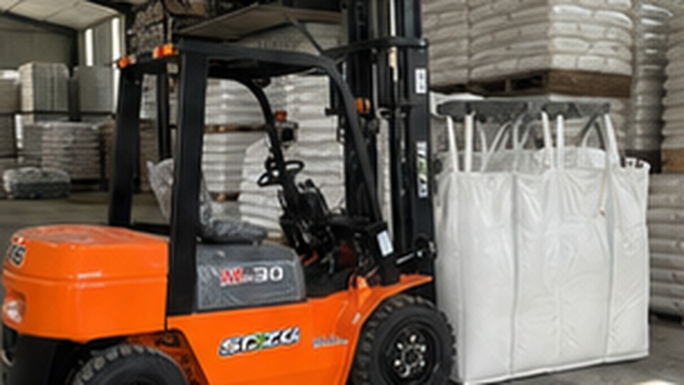 Solid or Pneumatic Tires: Which Diesel Forklift Setup Fits a Rough Yard? - diesel forklift 2