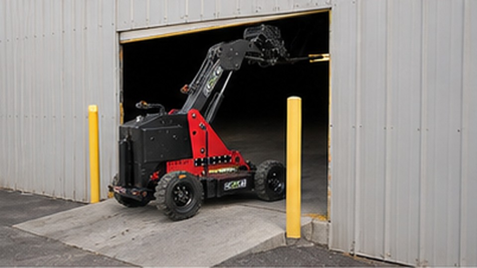Remote Forklift Case: Moving Pallets Through a Blind Corner Safely - remote-control rough terrain forklift 3