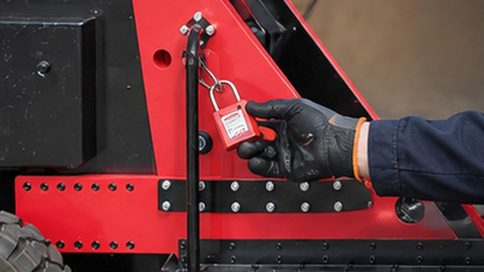 How Does Load Center Affect a Compact Remote Forklift on Rough Ground? - remote-control rough terrain forklift 2