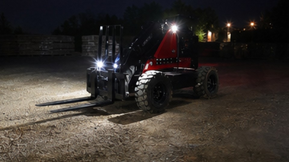 How Should Remote Forklift Control Be Handed Over Between Operators? - remote-control rough terrain forklift 1