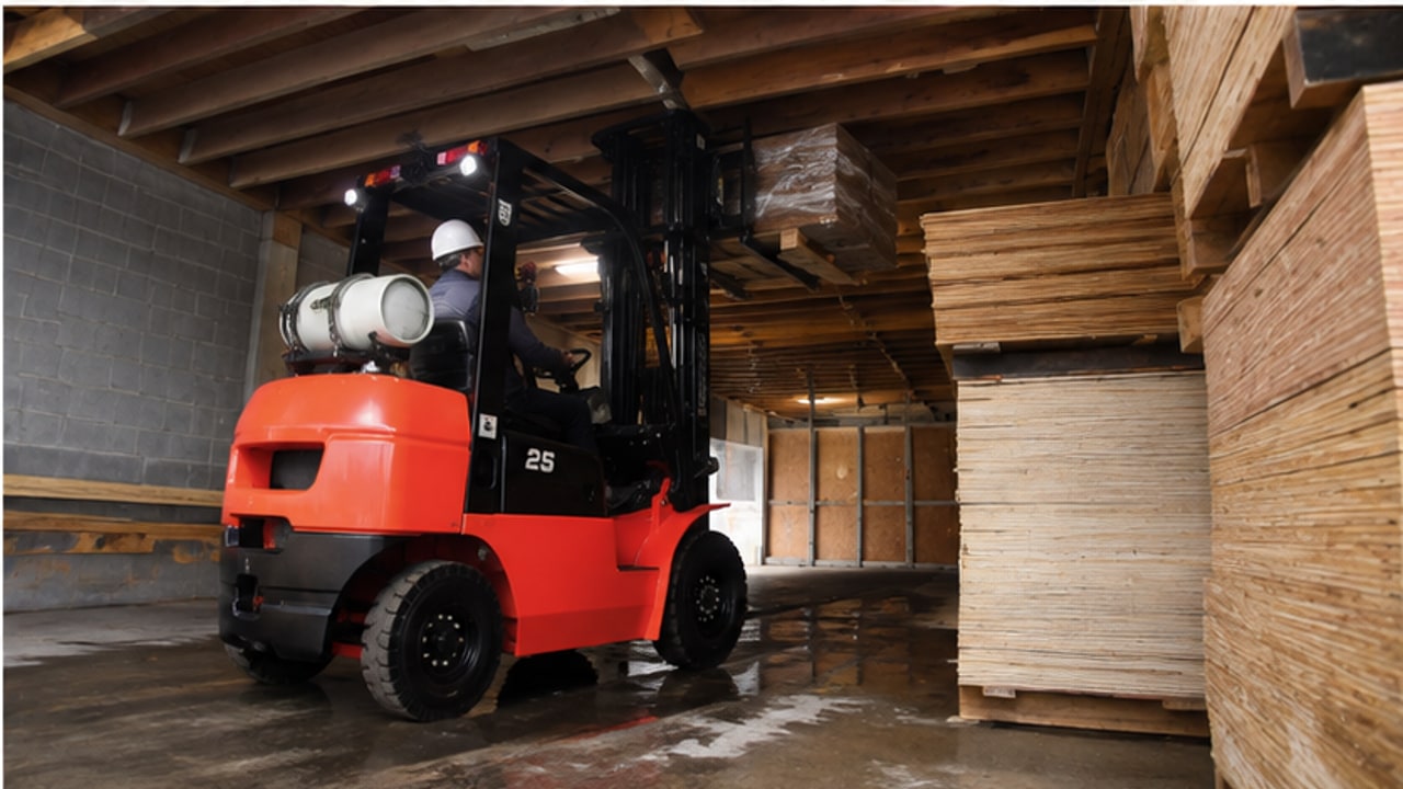 How Should Buyers Configure an LPG Forklift for Timber and Long Loads? - LPG forklift 4