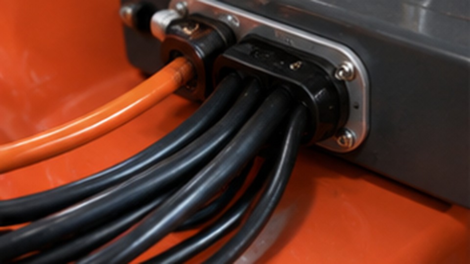 Lithium Forklift Case: Diagnosing Voltage Sag During High Lifts - lithium electric forklift 2