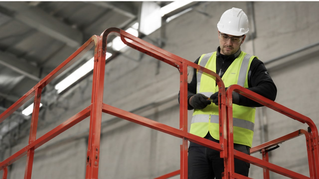 Why Will an Aerial Platform Not Lift When the Entry Gate Is Open? - aerial work platform 3