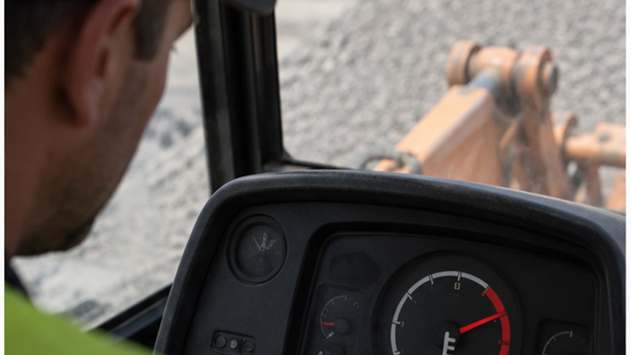 Backhoe Loader Case: Preventing Engine Overheating During Repetitive Loading - backhoe loader 2
