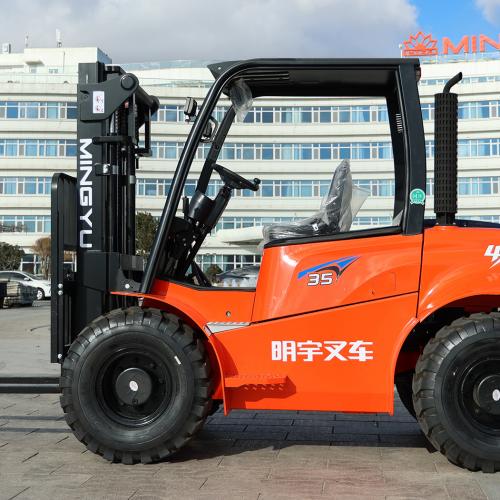 What Are the Advantages of Diesel Forklifts?