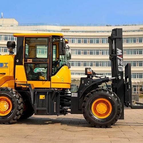 Toyota vs Caterpillar rough-terrain forklifts：Which has better resale value?	