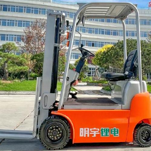 Are electric forklifts more expensive to maintain than gas or diesel?