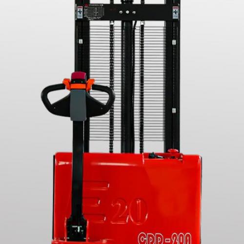 What is the main purpose of a pallet stacker in a warehouse?