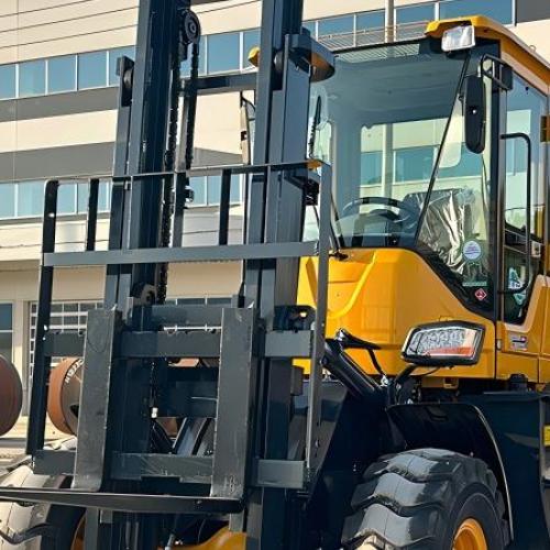 What are the different types of rough terrain forklift tires?