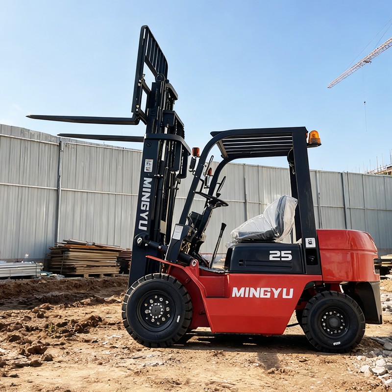 CPC25 Heavy-Duty Diesel Forklift 2500kg Capacity CPC25 Heavy-Duty Diesel Forklift 2500kg Capacity