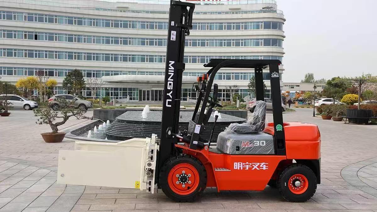 ¿Cuál es la capacidad máxima de elevación de una carretilla elevadora diésel estándar?