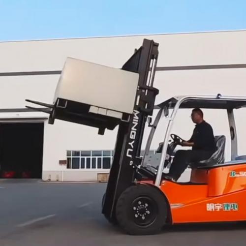 How do diesel forklift emissions compare to electric forklifts?