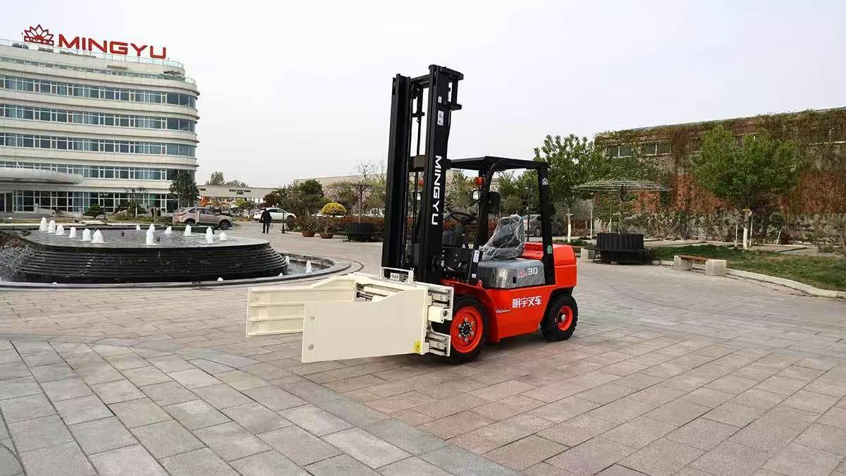 What Considerations Are Needed for Using Forklifts in Cold Storage Environments?