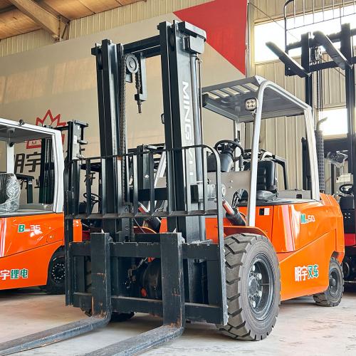 Где можно арендовать погрузчик по разумной цене?