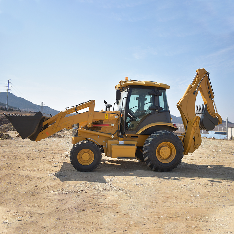 Каков вес типичного экскаватора-погрузчика