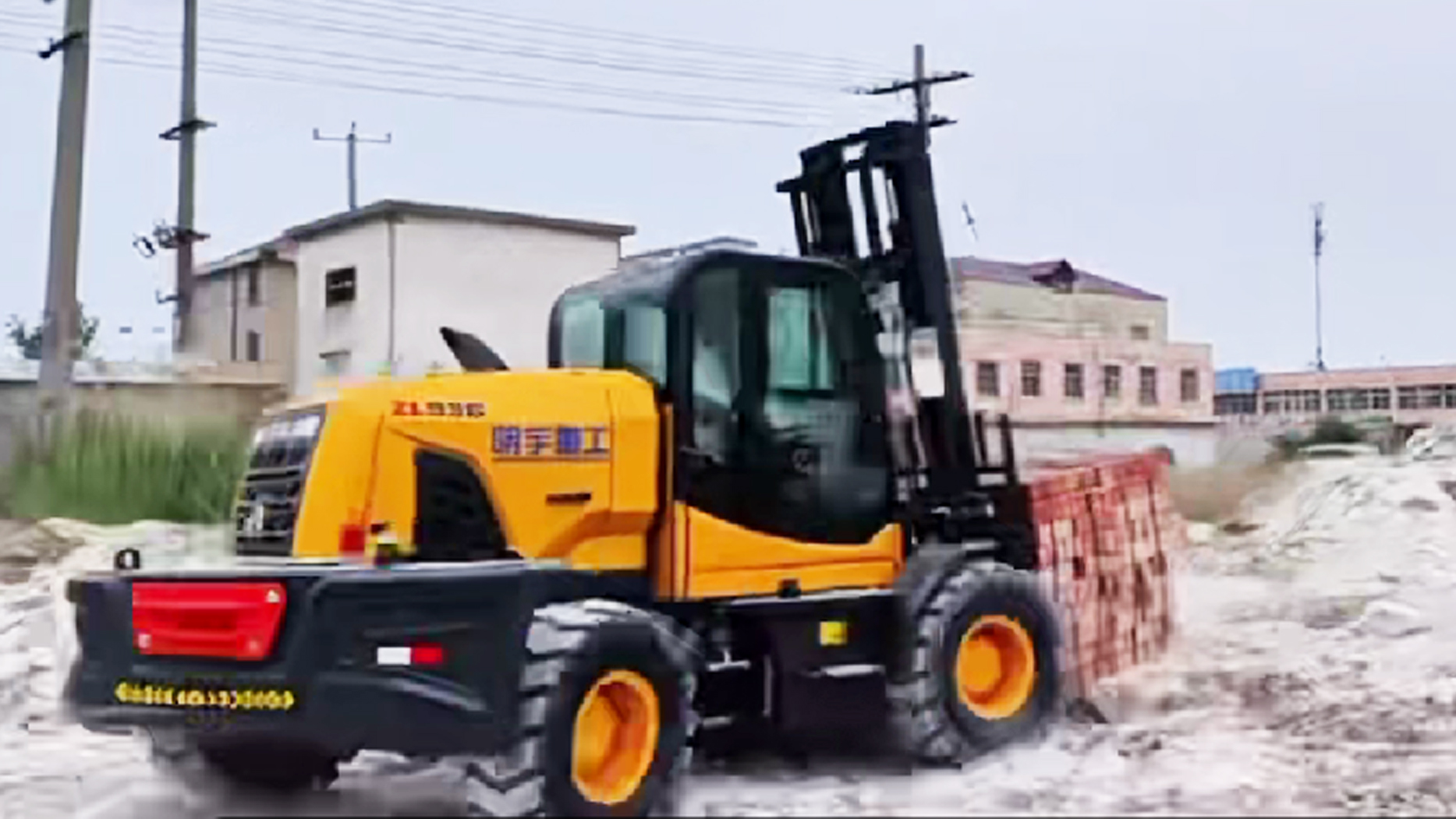 Какова грузоподъемность внедорожного погрузчика