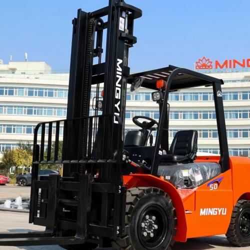 Какой вес может поднять вилочный погрузчик