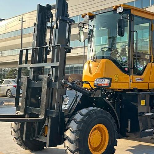 Требования OSHA к эксплуатации внедорожных вилочных погрузчиков на строительных площадках.