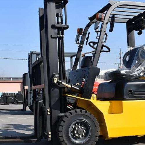 Сколько стоит заправка вилочной цистерны для СНГ?