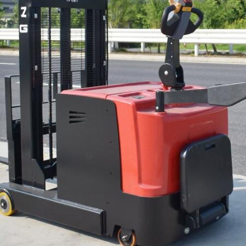 https://www.my-forklift.com/Can-a-stacker-be-used-for-loading-and-unloading-delivery-trucks-n.html