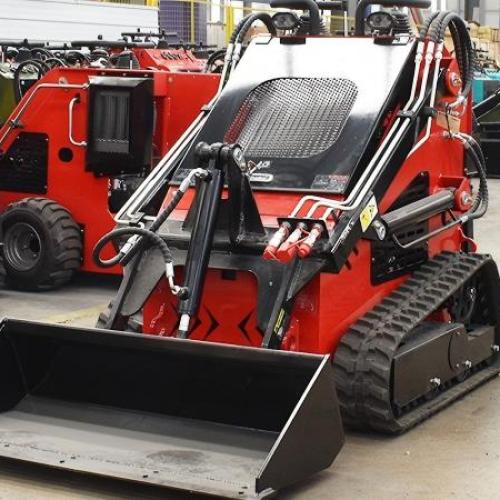 Для чего используется погрузчик skid steer?