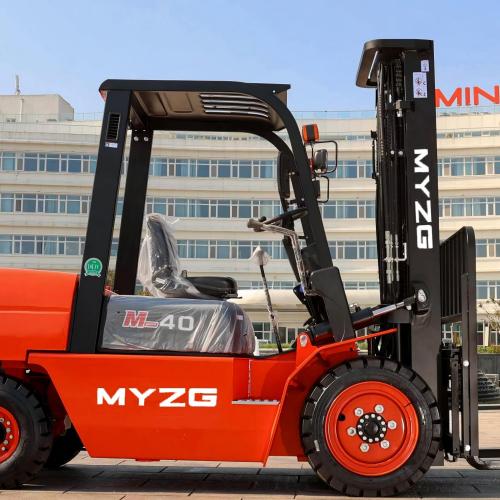 Мощный дизельный трудяга с двигателем Quanchai: погрузчик CPC(D)40M грузоподъемностью 4 тонны, созданный для сложных задач